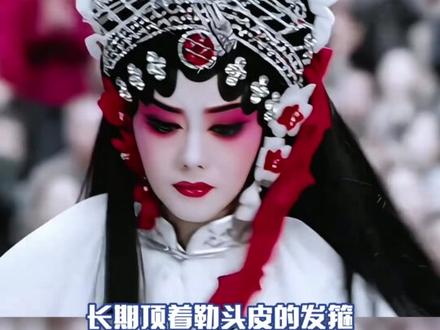恭喜刘浩存迎来首部破万女主剧!#刘浩存 #刘浩存晴天变装初恋感拉满 #女演员