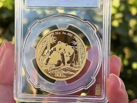 直播间蹲好!30 克熊猫金币现货开售,央行发行,999足金打造,钱博封装,正品保障#熊猫币 #熊猫金币 #贵金属 #钱币 #藏品