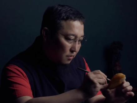 崔磊大师通过代表作驾驭,谈玉雕设计(三),干货满满,值得聆听
#和田玉 #和田玉籽料 #传播玉文化 #玉石魅力 #玉雕设计