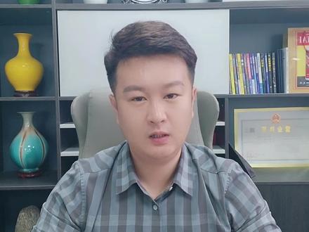 淮北旅游公交有好多辆,但是都是收费的!我说的这四条免费专线一定要认准前面写了免费直通车的红色牌子#淮北淮北 #旅游公交 #杜集区