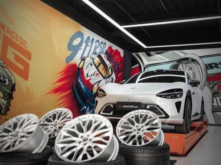 第一视角带你无损安装轮毂#第一视角 #小米yu7 #科吉扒胎机 #rtracing #小米汽车