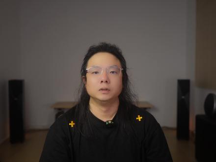 索尼2026家庭影音新品发布会现场一手资讯 刚从现场飞回家
马不停蹄的制作了这个视频
这次的索尼无论是新品电视还是音响
都有让我眼前一亮的感觉
回头有机会实测一波
大家可以先MARK一下
#家庭影院 #索尼 #索尼回音壁 #回音壁 #智能电视