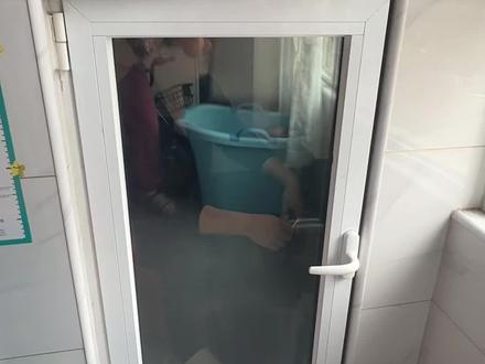 #大型真香现场 吸烟头等舱 自制的吸烟小屋🛖带有排风扇 通风口~