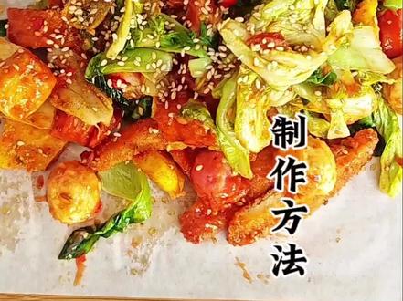 #放学啦串吧 的炸串拌饼出锅了,你学会了吗?#丹东特色炸串 看这里。#同城美食 #手工炸串 #抖音美食推荐官