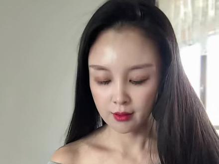 带翻译的蓝牙耳机使用教程来了,经常旅游和有外贸生意的人士必备之佳品,多种语种随意切换,再也不用请翻译#蓝牙耳机 #翻译耳机 #好物推荐🔥