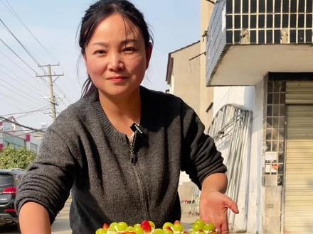 90后农村妈妈在家做70份水果可颂蛋挞去摆摊、看看好不好卖#日常vlog #水果蛋挞 #我要上热门