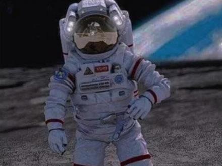 每周一画|科技元素-宇航员|手抄报
适合手抄报,海报等科技和智能类型的作品哦~
难点:在于如何只有勾线笔徒手画圆~
适合年龄:6~7
(单纯为了简单学习画画技巧,没有其他方面)
@DOU+小助手 @抖音小助手 @MTT艺术🎨
#简笔画#手抄报 #宇航员