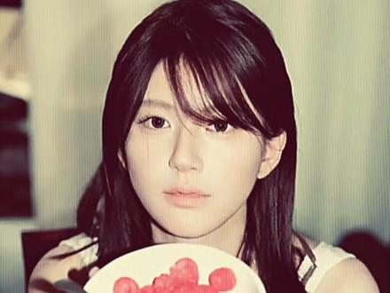 如果长得美也是一种代价的话,我愿意承担😌😌😌当你们拼了命的p黑图的时候,发出来时对们冷零伤害,赵露思长什么样我们都清楚😘😘😘#可露丽#赵露思