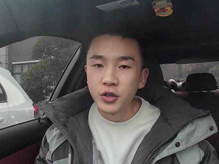 老师对不起,小脑袋全用在乱七八糟的东西上面去了
#名模坤 #名模坤直播