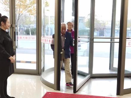 愿得一人心,白首不分离。只要怀揣善意的爱着他人,就会幸福#正能量 #嫁给爱情