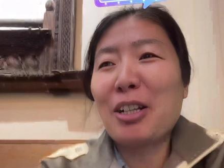 尼泊尔公婆到了中国 也算是入乡随俗了 #咖喱姐 #咖喱姐直播录屏回放 #咖喱姐与卷卷 @尼泊尔咖喱姐