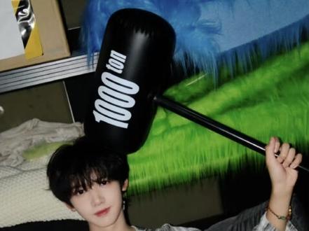 嗯 所以就是张奕然的脸巨小#张奕然