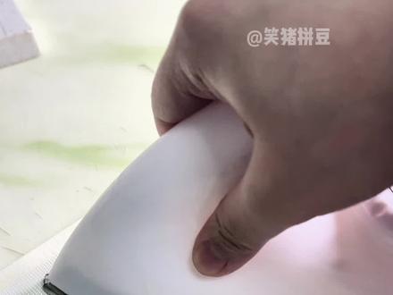 拼豆教程|局部编织感纹理✨
一键解锁拼豆新玩法,从原理到制作过程,新手也能学会的保姆级教程,快和我一起做起来吧🤎🤎
图纸:🍠苹果猫@再吸一口甲醛 圣诞熊@人间小苦瓜(拼豆大王版 爱心华夫饼@安徒生 米菲苏打饼干@啵卷卷卷卷 Jellycat@没错是星宇啊
#拼豆 #拼豆豆 #拼豆图纸 #拼豆教程 #手工