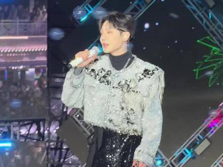 高迪万岁山现场演唱静悄悄!!!@高迪 #超酷的live现场 #音乐现场