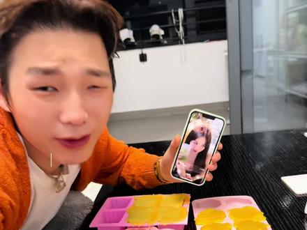 网红吃播女友的食材竟然是这样做的! #洋娃子 #婷婷每天吃点啥 #蜡皮糖 #网红吃播女友 #吃播女友男保姆 #五一美食判官已上线