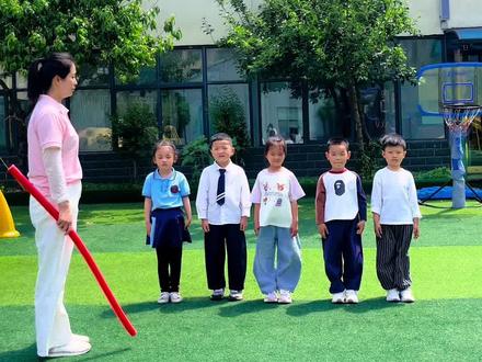 #搞笑幼儿园名场面 #幼儿园 #万万没想到幼儿园
幼儿园里欢乐多,小朋友的脑回路真的意想不到