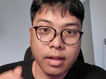 电脑屏幕颜色不对?可能是系统的问题 什么垃圾版本.....噢 没花钱好像不应该骂#电脑颜色 #电脑系统 #win11 #显示器色彩匹配文件