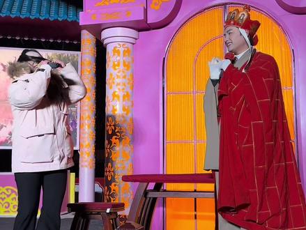 给御弟哥哥这点活都学会了#女儿国 #长春动植物公园 #长春动植物公园NPC太有梗了 #演出现场 #闫东 @DOU+小助手