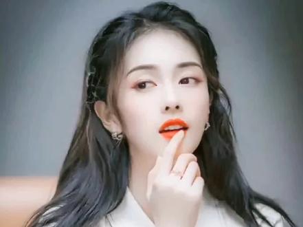 白鹿1994年9月23日出生于江苏省常州市,中国内地女演员、模特。#白鹿#明星