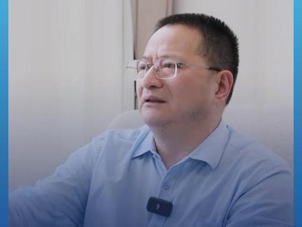 你可能不认识他但是肯定做过他出的题!葛军谈数学教学:要追求让孩子在数学中体验解决问题的获得感。(来源:澎湃新闻)