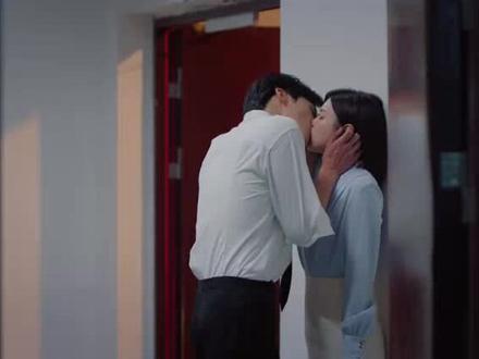 #狙击蝴蝶 就这个强吻爽,巨好看快去看