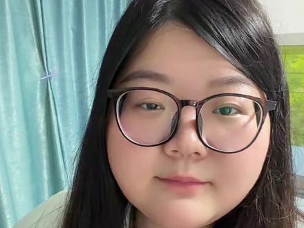 带大家云参观一下我的房间吧#roomtour #vlog日常 @胖多金的微胖女孩