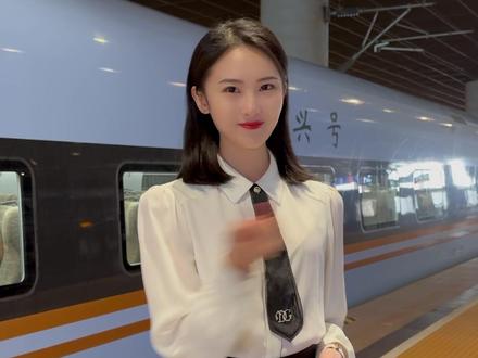 #便捷换乘 在西安北站换乘如何不出站便捷换乘?@西铁资讯 @华商网 @中国铁路 @小央视频