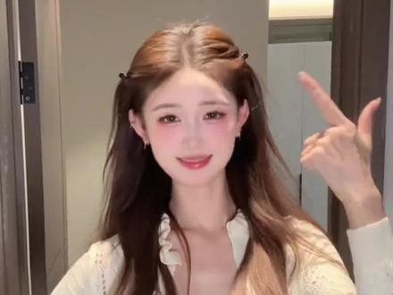 可爱颂手势舞变装转场教程一键生成入口可爱颂手势舞可爱颂手势舞变装剪辑教程可爱颂手势舞变装特效可爱颂手势舞变装转场很火的可爱颂变装转场教程可爱颂手势舞可爱颂手势舞挑战#剪映 #很火的可爱颂手势舞剪辑教程#可爱颂手势舞变装转场#可爱颂手势舞剪辑教程#可爱颂手势舞变装转场