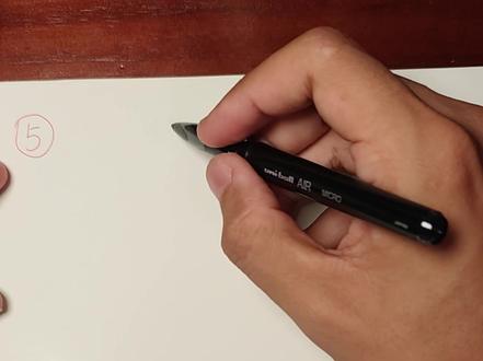 RAG已死?8分钟讲透RAG 最近一段时间,关于“RAG已死”的讨论越来越多。
有人认为大模型上下文越来越长,已经不需要检索增强;也有人觉得传统RAG效果有限,迟早会被淘汰。
但事实真的是这样吗?
这一期《AI大白话》,我们从最基础的概念开始,用最通俗的方式讲清楚:
✅ 什么是RAG(Retrieval Augmented Generation)
✅ 为什么大模型需要RAG
✅ RAG的核心工作流程
✅ 分片、Embedding、向量检索到底是什么
✅ 为什么RAG效果好坏差异这么大
✅ GraphRAG又解决了什么问题
✅ 大模型Context越来越长,RAG真的会消失吗
如果你经常听到知识库、私有数据、向量数据库、Embedding、GraphRAG这些名词,却一直没搞明白它们之间的关系,这期视频会帮你一次性理顺整个逻辑。
很多技术都会经历从“被追捧”到“被唱衰”的过程,但真正重要的不是口号,而是它解决的问题是否还存在。
至少在今天,RAG依然是大模型落地过程中最实用、最成熟、性价比最高的技术之一。
#AI大白话 #RAG #GraphRAG #大模型 #AI知识库 #向量数据库 #Embedding #Agent #DeepSeek #人工智能