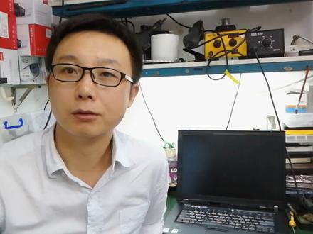 笔记本开机屏幕发黄很暗看看是哪里的问题