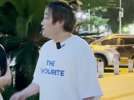 玩原神的一定都是单身吧!!!#原神 #街头采访 #单身小姐姐 #上热门 #渣男