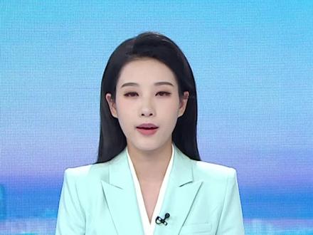 1月18日,张家界七星山荒野求生赛事方带着26666元+12001元奖金到医院看望“冷美人”杨朝芹,经疗养,她的状态恢复不错。荒野求生赛事方表示,其治疗费用由张家界七星山公司承担。“冷美人”虽然未进决赛,却是女士冠军,为其再加2万元奖金,合计26666元。又因粉丝称其为“万里挑一”的女人,赛事方转账12001元奖金。此外,“冷美人”还获邀担任张家界旅游推荐官和七星山景区形象大使。#荒野求生 #冷美人 #张家界