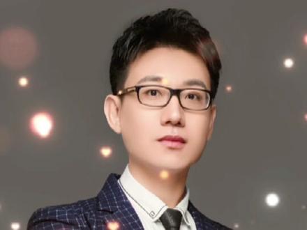 夏季到来.动感锁骨发必须安排.满满的干货100秒❤️值得您收藏.了解坐标方位角度的重要性.#格林几何 系统学剪发.我们一起变强大.#锁骨发 #剪发教程 @高勇格林色彩 @广州格林美发教育学院