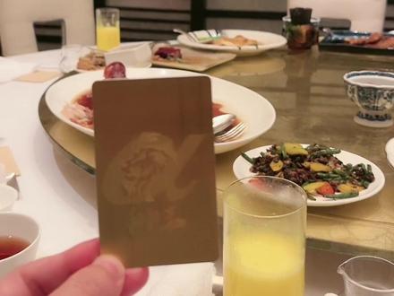 美高梅最顶级vlp狮王卡,才能享受的金殿酒店。我的晚餐,和好朋友们齐聚澳门❤️❤️❤️