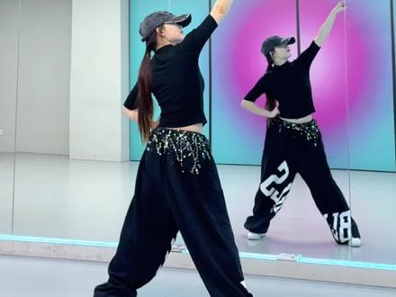 年会创意搞笑气氛开场舞《白龙马dj》马年必跳舞蹈#年会气氛搞笑舞蹈#白龙马dj舞蹈#元旦舞蹈 #零基础舞蹈#创意搞笑舞蹈