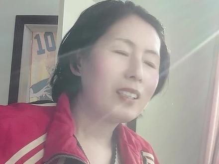 都是动公司的道歉视频,我看了。感觉像是在做公关危机。个人感觉小妍是不会接受这样的道歉的。