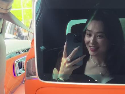 我愿提笔为汝一幅画 公子请笑纳#迈巴赫 #迈巴赫s480