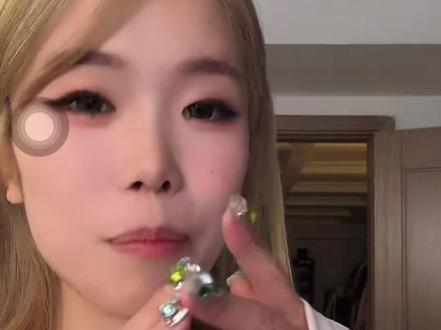 尹千金|自律白女感 创新奶皮瑜伽外套 #美女 #瑜伽 #粉色外套 #尹千金 #尹千金不在