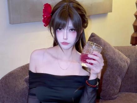 江阿姨 你怎么冲我吐口水啊? #御姐 #反差 #神秘复苏 #杨间 #江艳