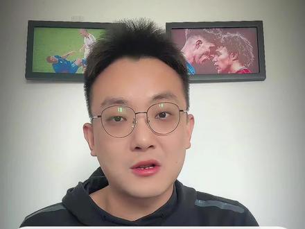 登贝莱,邦马蒂分别获得年度男女足最佳,实至名归!#登贝莱当选2025世界足球先生 #fifa颁奖典礼 #巴黎圣日耳曼 #邦马蒂 #巴萨