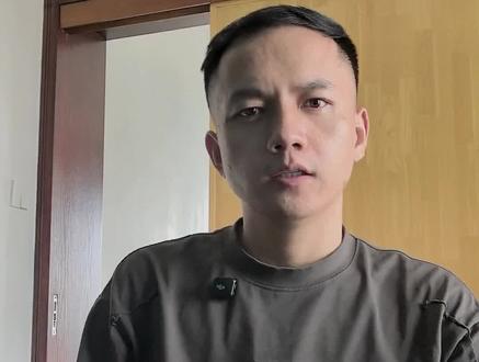 在贺永辉的家乡罗盛教村,今年高考走出了一大批优秀的学子,最高分697分!一个村为什么有这么多优秀上进的孩子?淳朴的民风家风是如何影响着一代代人的成长?这里或许能找到答案。#贺永辉 #罗盛教 #高考成绩 #少年强则国强