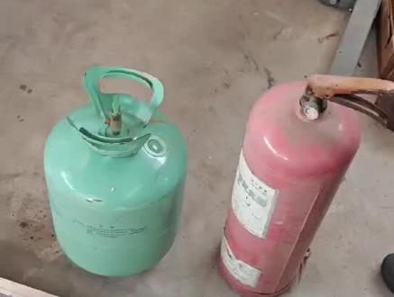 烧柴气化炉制作过程#气化炉 有柴烧的可以动手做一个。主打一个玩