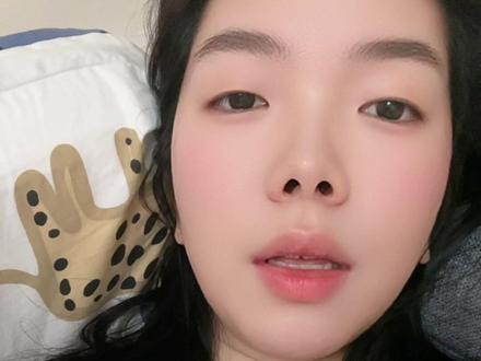 最近白银跌的真的惨 但是市场加价依然较多 料商也不愿意出货 黄金反而比较稳 #黄金 #白银 #银价 #金价 #水贝