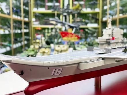 当年辽宁号回国路过土耳其被所要10亿美元天价过路费,我们给了没有?#辽宁号 #航母 #军迷发烧友 #这才是男人的玩具 #军事模型