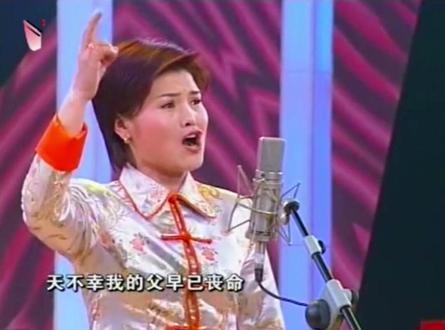 #秦腔 商芳会在秦腔比赛中一炮走红,她的苦音戏苍凉悲壮,倾情演绎“悲情剧种”秦腔的独特魅力。#谁说戏曲不抖音