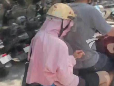 电动自行车“新国标”将于9月1日起施行,对电动自行车的时速、配件防火阻燃性能等方面提出了新的要求。新标准实施后,将降低火灾事故隐患,减少交通事故风险,有效防范非法改装,提升车辆整体安全性能