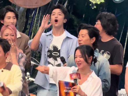 我们黄老板摇出了这个场子他姓黄的感觉😍#黄子弘凡