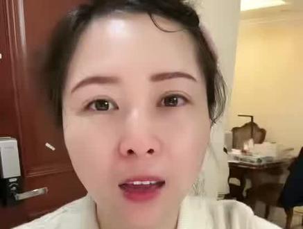 做Ozon总遇到标题被系统乱改、删词?其实不是你写错,是格式和规则没摸对。
今天把Ozon商品名称的标准写法、字符限制、关键词用法一次性讲清,照着套就能用,新手也能一次上架成功。#ozon跨境电商 #ozon运营 #Ozon商品名称正确写法#Ozon实操#Ozon干货分享