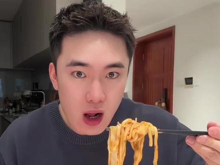 刘文祥麻辣烫真的必须深夜来一碗!一定要看完全程怎么点#麻辣烫 #刘文祥 #紫薯精 #老吃家