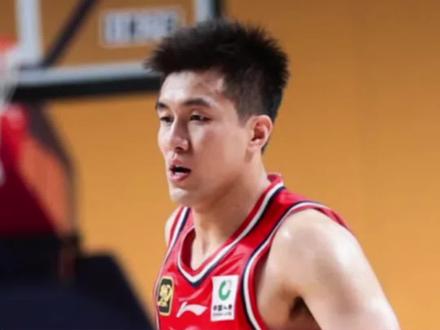 抖音免费直播6场比赛!今晚挑艾伦看了!睿哥的北京男篮首秀值得期待!#CBA新赛季我来了 #赵睿北京首钢首秀 #郭艾伦 #篮球需要沉淀 #抖音生活观察计划